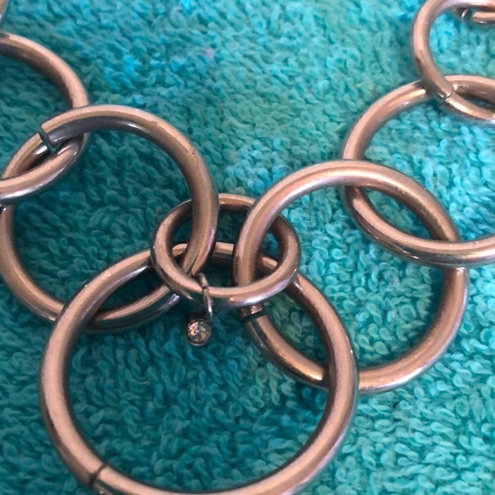 Statement Jewelry - Picture 2 of 2